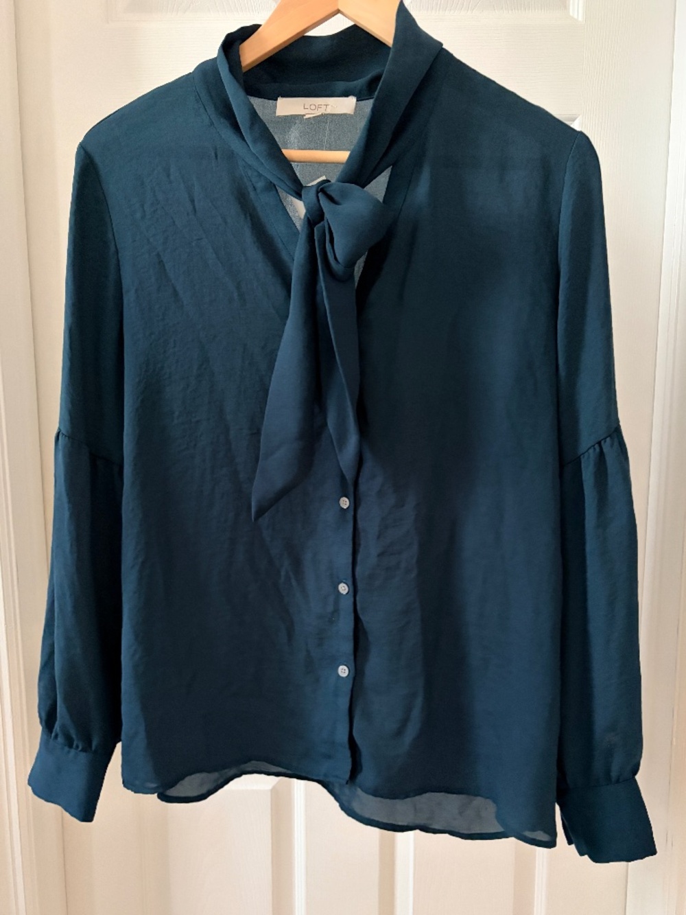 Ann Taylor LOFT Women’s Top Teal Blue Tie- Neck Bow Button -Front Long Sleeves